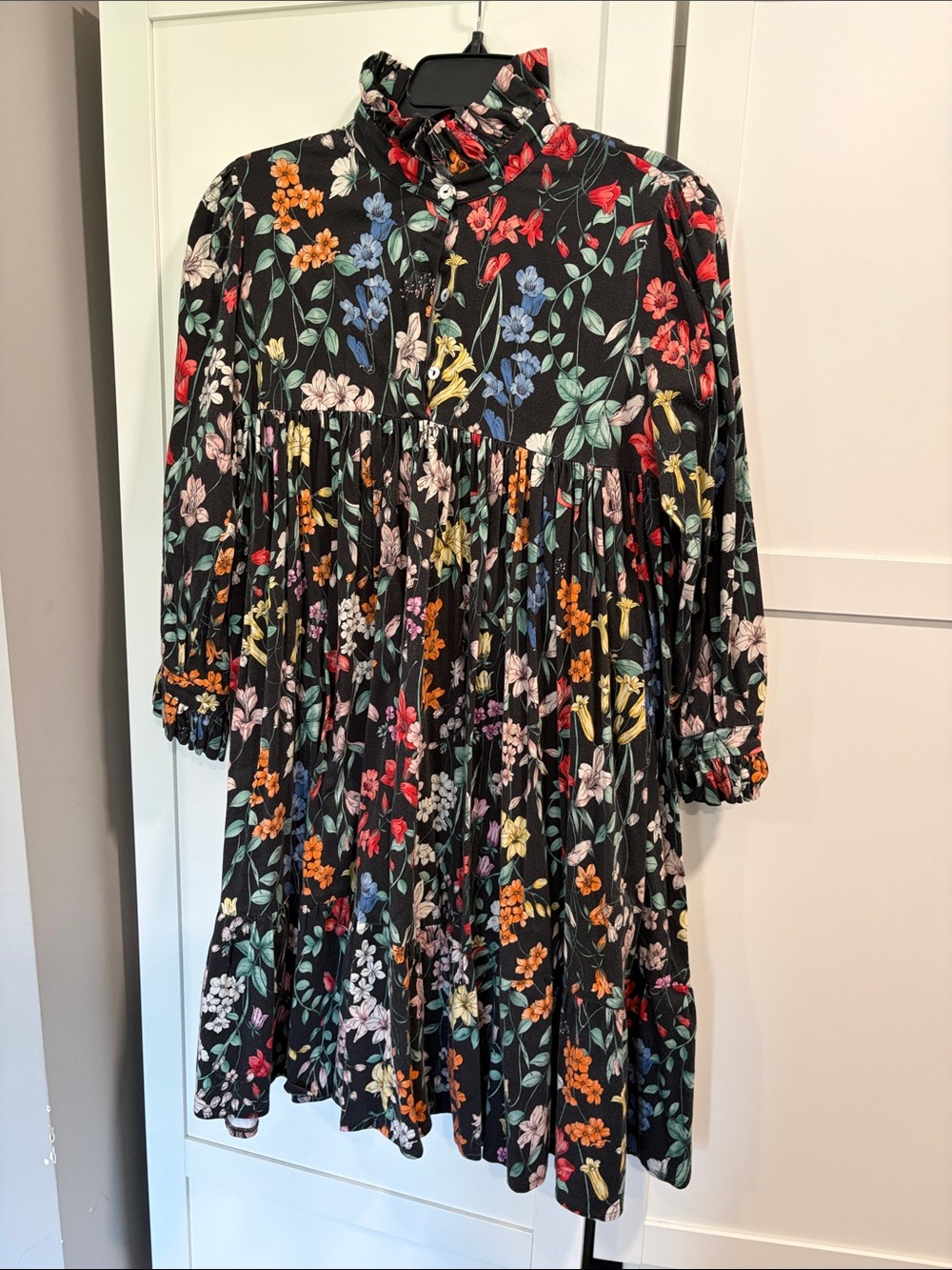 Black Floral Ruffle-Neck Girls' Casual Dress